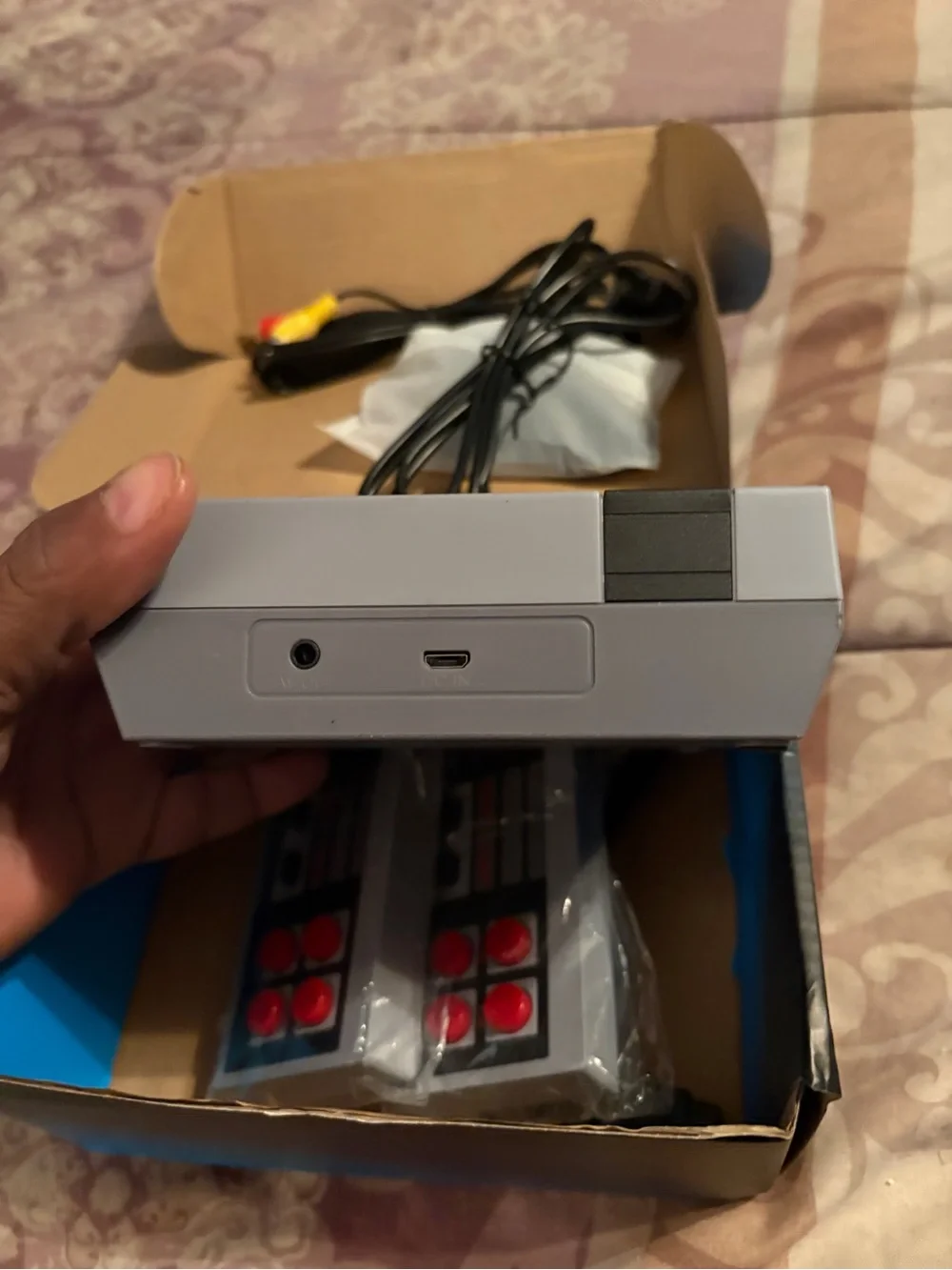Classic 620 Built-In Games Retro Console - Black